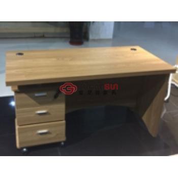 悦动办公桌