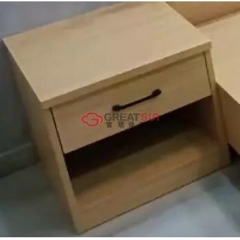 床头柜