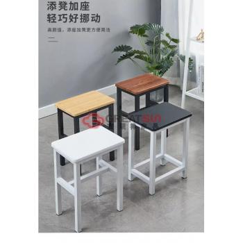方凳