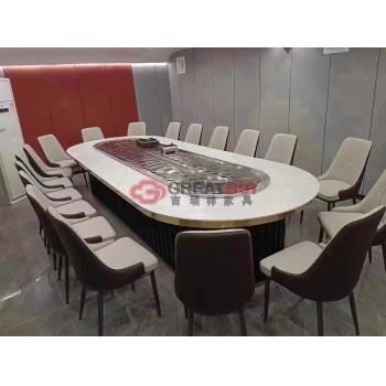 餐桌