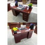 办公桌