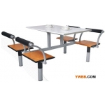 四人餐桌